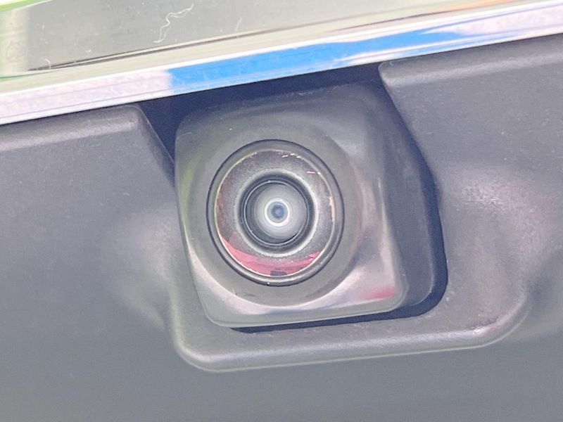 2019 Toyota Crown Hybrid 6AA-AZSH20 (UW-6a4b1b42bf4bc)[26]