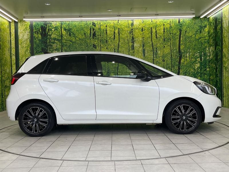 2022 Honda Fit 6AA-GR3 (UW-6a4b1bddbf589)[12]