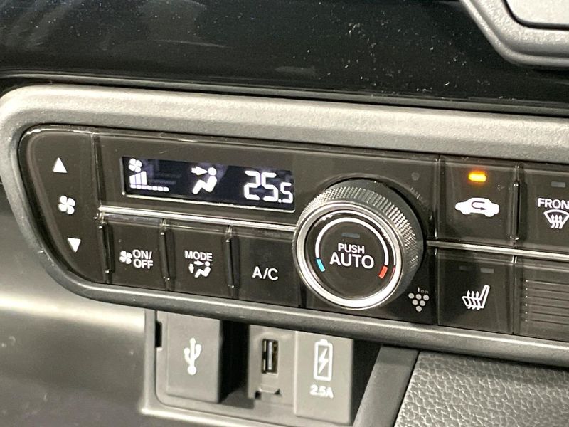 2021 Honda N-BOX CUSTOM 6BA-JF3 (UW-6a4b1c4410f2a)[23]
