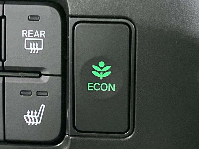 2026 Honda N-BOX 6BA-JF5 (UW-6a4b1c5f9b5b7)[11]