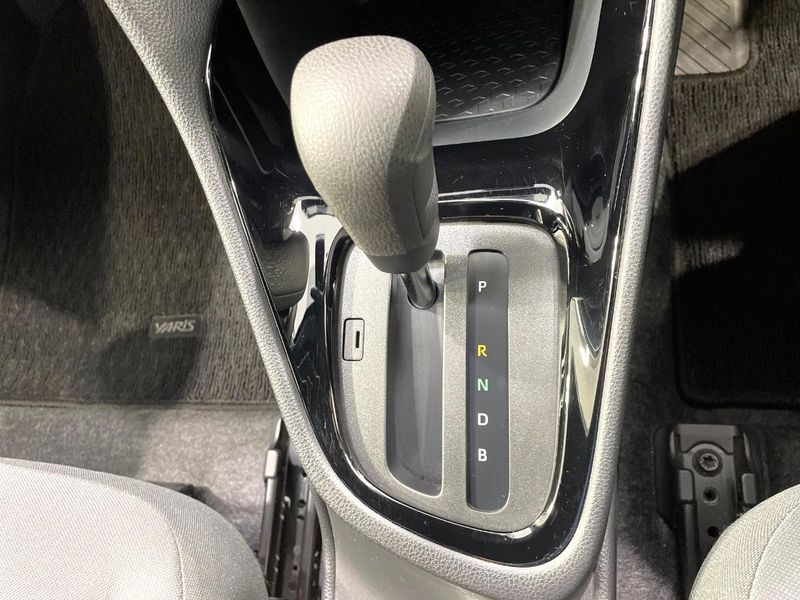 2020 Toyota Yaris 6AA-MXPH10 (UW-6a4b1d66e9520)[20]