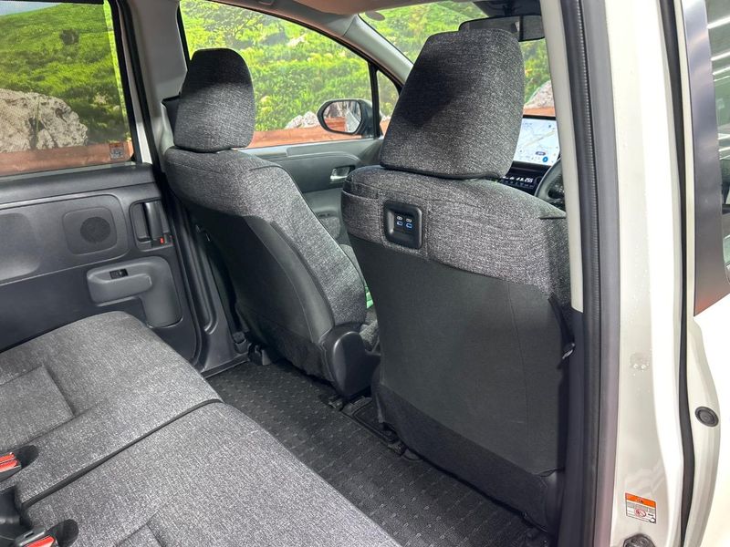 2022 Toyota Sienta 6AA-MXPL10G (UW-6a4b1d7abc694)[25]