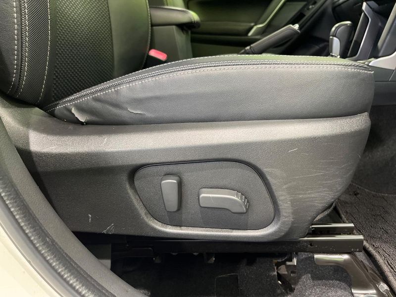 2017 Subaru Forester DBA-SJ5 (UW-6a4b1e03ce58c)[28]