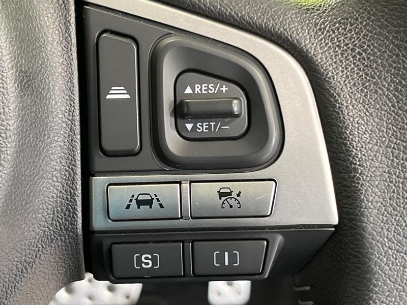 2017 Subaru Forester DBA-SJ5 (UW-6a4b1e03ce58c)[17]