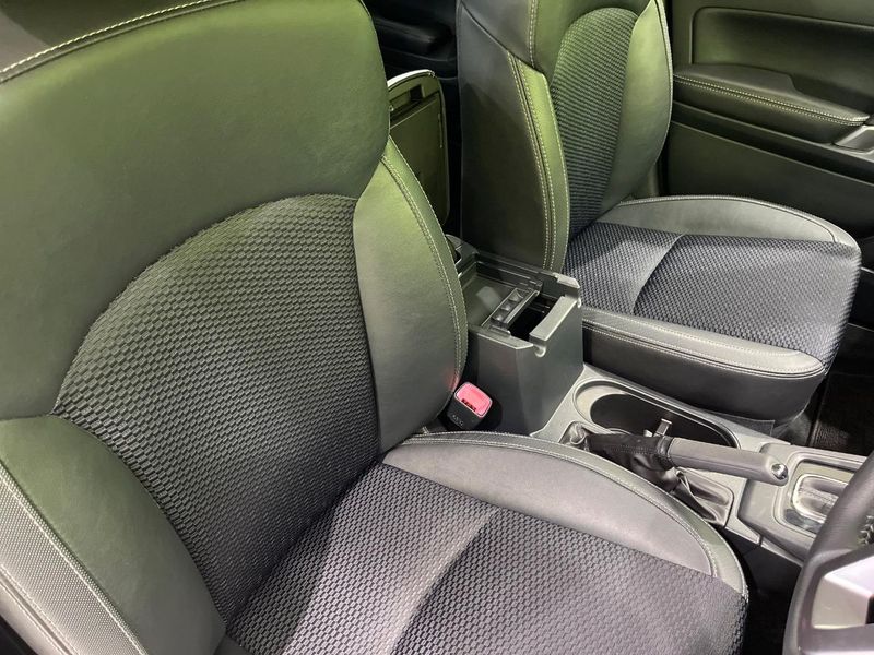 2017 Subaru Forester DBA-SJ5 (UW-6a4b1e03ce58c)[26]