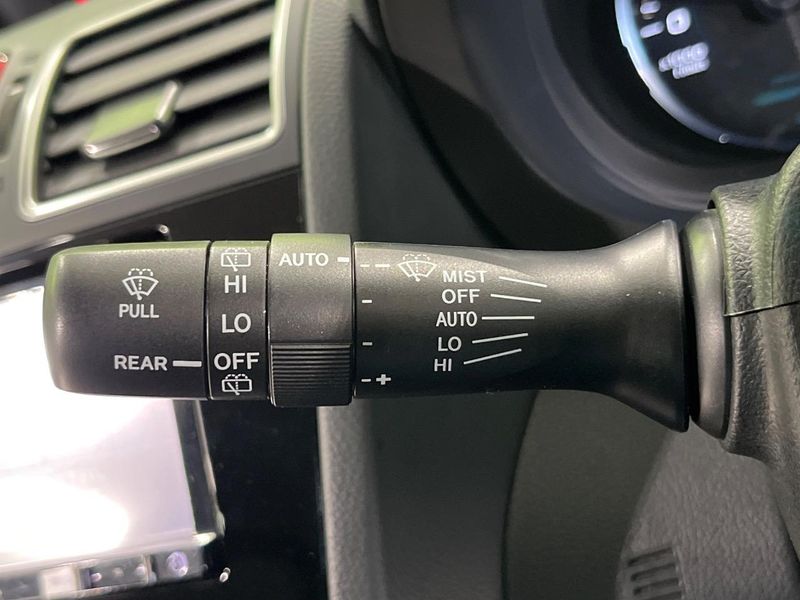 2017 Subaru Forester DBA-SJ5 (UW-6a4b1e03ce58c)[12]