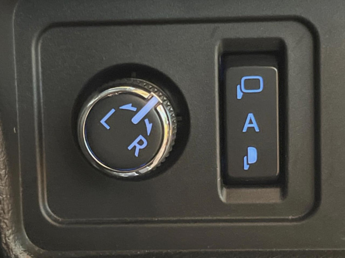 2021 Toyota Land Cruiser Prado 3BA-TRJ150W (UW-6a4b1e168f3f8)[26]