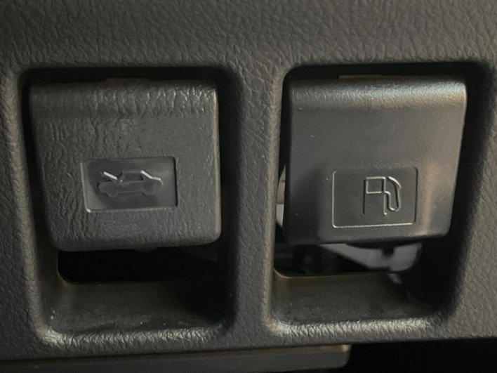 2021 Toyota Land Cruiser Prado 3BA-TRJ150W (UW-6a4b1e168f3f8)[24]