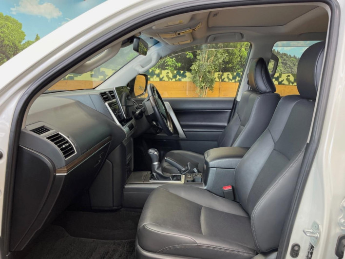 2021 Toyota Land Cruiser Prado 3BA-TRJ150W (UW-6a4b1e168f3f8)[4]