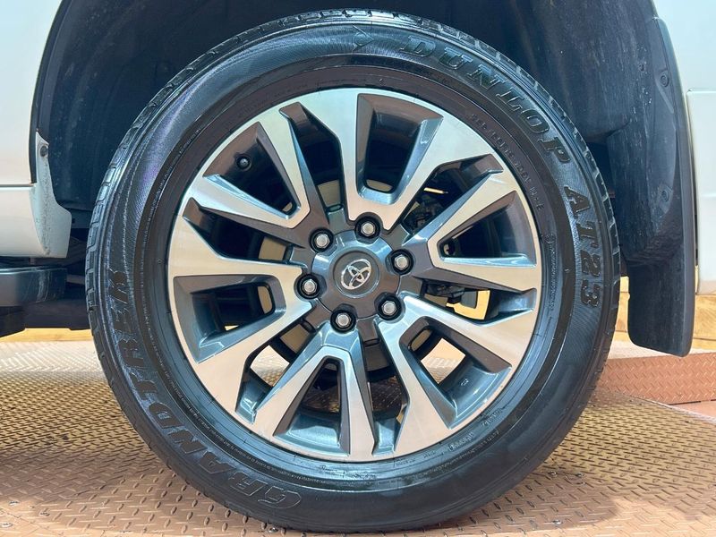 2023 Toyota Land Cruiser Prado 3BA-TRJ150W (UW-6a4b1e19f37a4)[13]