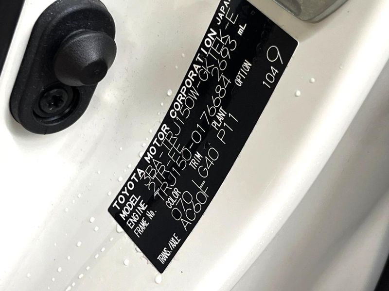 2023 Toyota Land Cruiser Prado 3BA-TRJ150W (UW-6a4b1e1c0812a)[1]