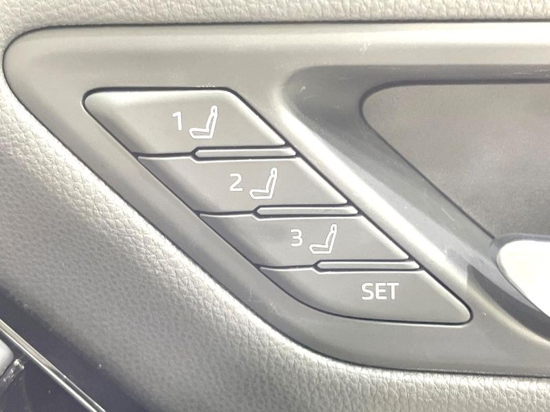2023 Toyota Land Cruiser 3BA-VJA300W (UW-6a4b1e29c1746)[21]