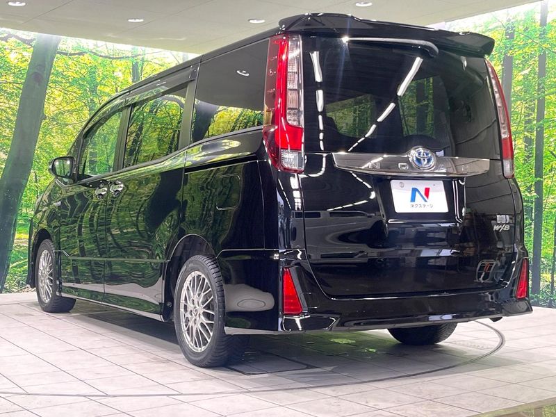 2016 Toyota Noah DAA-ZWR80W (UW-6a4b1e9566c87)[15]