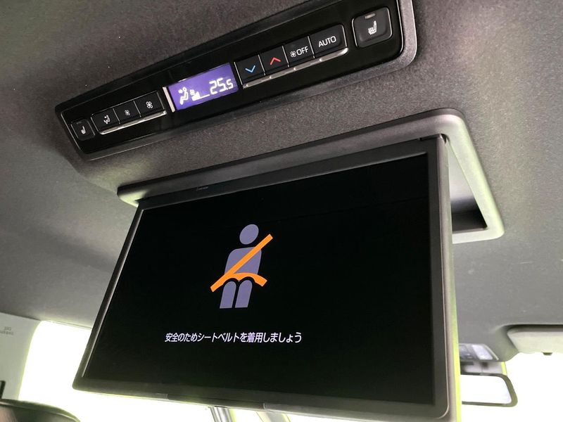 2023 Toyota Noah 6AA-ZWR90W (UW-6a4b1e9e525b2)[24]