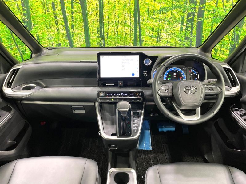 2023 Toyota Noah 6AA-ZWR90W (UW-6a4b1e9e525b2)[22]