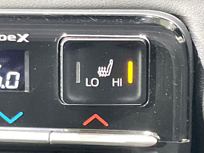 2023 Toyota Noah 6AA-ZWR90W (UW-6a4b1e9e525b2)[25]