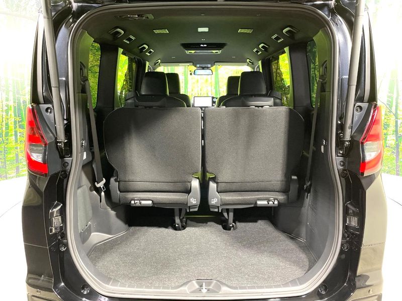 2023 Toyota Noah 6AA-ZWR90W (UW-6a4b1e9e525b2)[19]