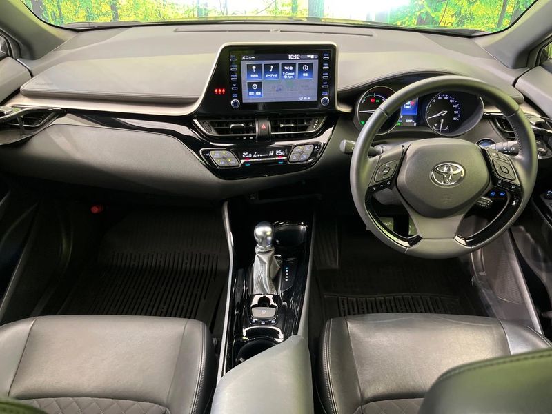 2020 Toyota C-HR 6AA-ZYX11 (UW-6a4b1eae94474)[26]