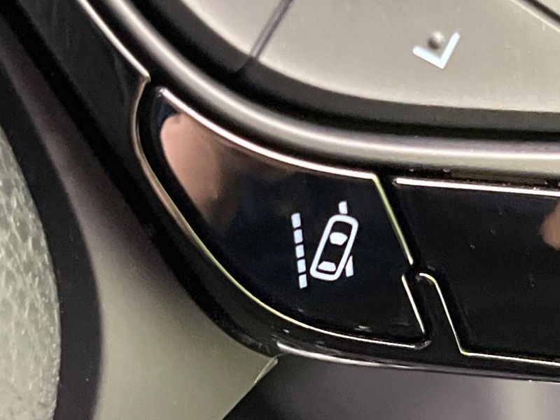 2020 Toyota C-HR 6AA-ZYX11 (UW-6a4b1eae94474)[23]