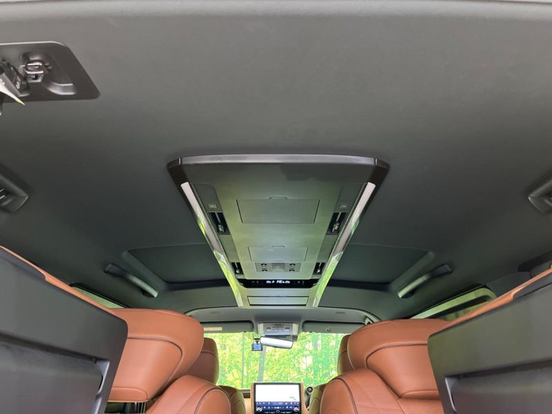 2024 Toyota Vellfire Hybrid 6AA-AAHH40W (UW-6a4c6c9212e1a)[23]