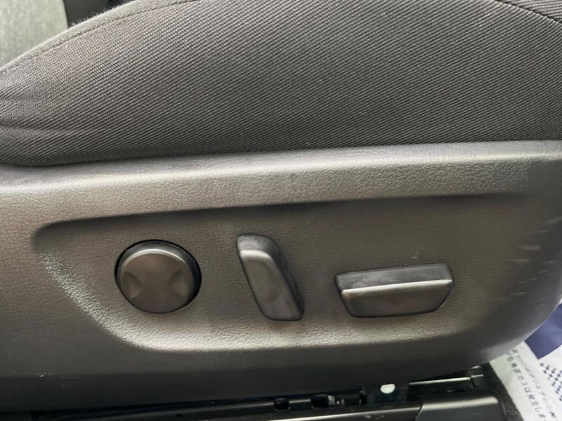 2021 Mazda MX-30 5AA-DREJ3P (UW-6a4c6d4e19c48)[22]