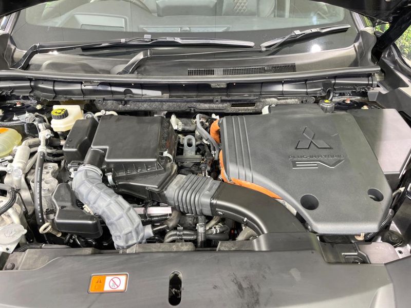 2022 Mitsubishi OUTLANDER PHEV 5LA-GN0W (UW-6a4c6d8bc445c)[4]