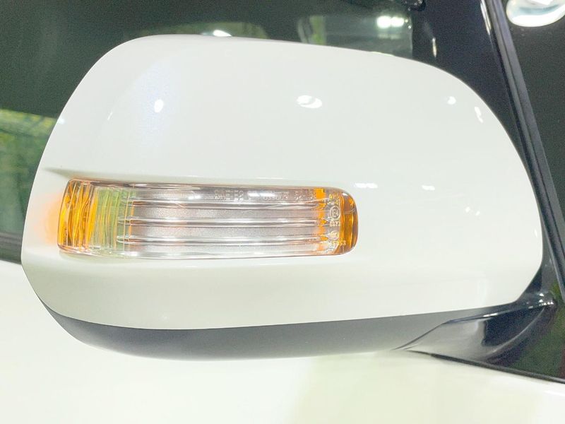 2013 Toyota Estima DBA-GSR55W (UW-6a4c6d9fa8185)[11]