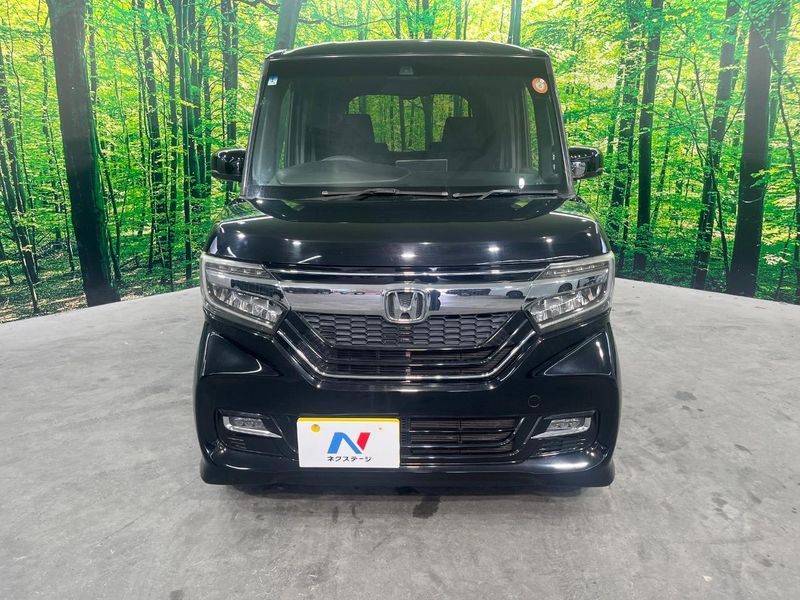 2018 Honda N-BOX CUSTOM DBA-JF3 (UW-6a4c6df82a3ce)[21]