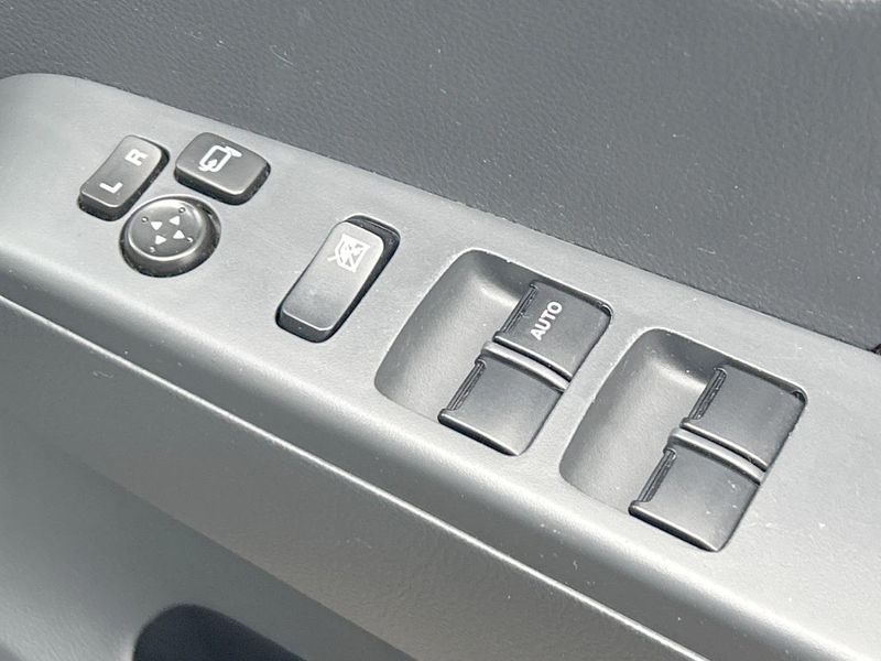 2013 Suzuki MR Wagon DBA-MF33S (UW-6a4c6ee1c16b1)[23]