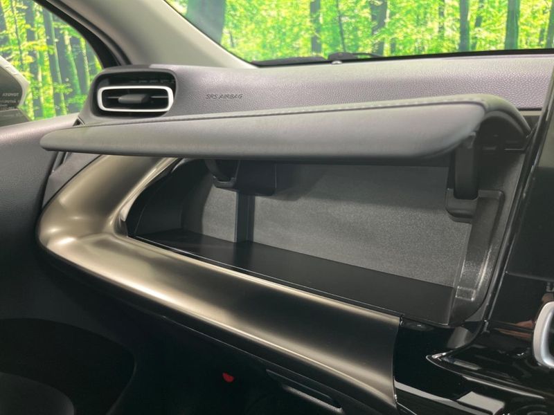 2021 Toyota Aqua 6AA-MXPK11 (UW-6a4c6f50ddd95)[27]