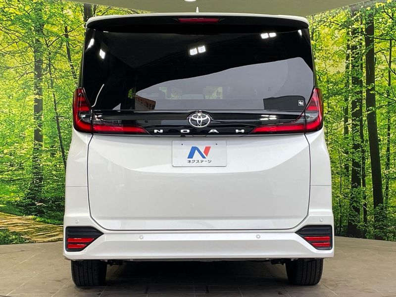 2022 Toyota Noah 6BA-MZRA90W (UW-6a4c6f7687c4c)[18]