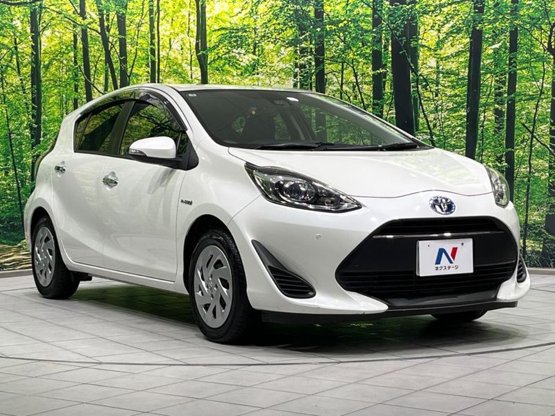 2019 Toyota Aqua DAA-NHP10 (UW-6a4c6f86619a9)[5]