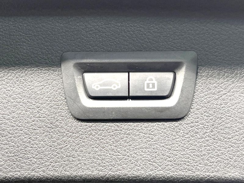 2015 BMW 2 Series LDA-2C20 (UW-6a4c7015aced6)[17]