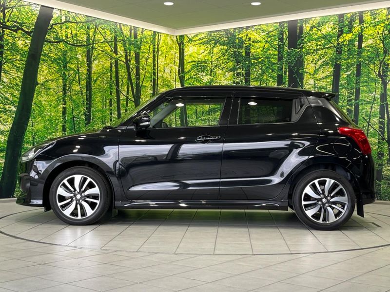 2017 Suzuki Swift DBA-ZC83S (UW-6a4c7036d0a90)[18]