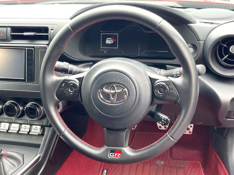 2022 Toyota GR86 3BA-ZN8 (UW-6a4c703de5713)[27]