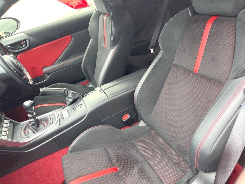 2022 Toyota GR86 3BA-ZN8 (UW-6a4c703de5713)[8]