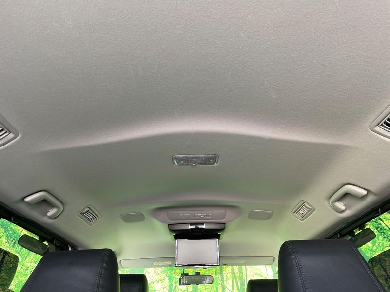 2015 Toyota Voxy DBA-ZRR80W (UW-6a4c7042bdd8e)[16]