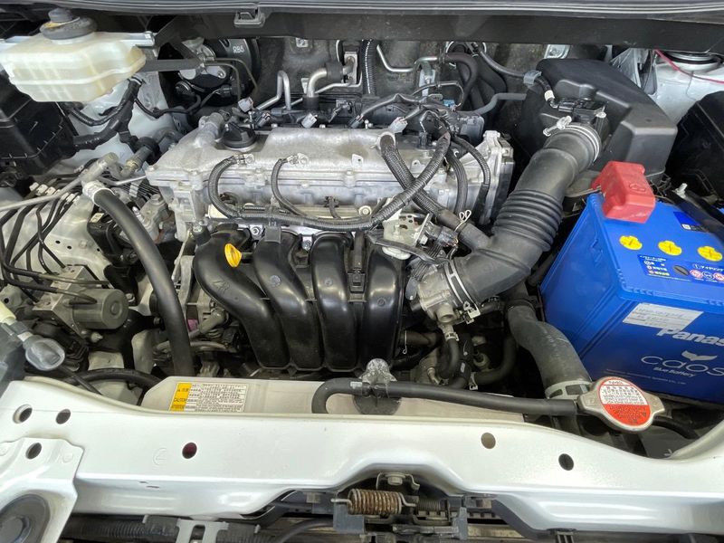 2015 Toyota Voxy DBA-ZRR80W (UW-6a4c7042bdd8e)[4]