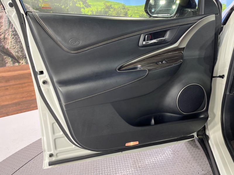 2016 Toyota Harrier DBA-ZSU60W (UW-6a4c7056f159c)[23]