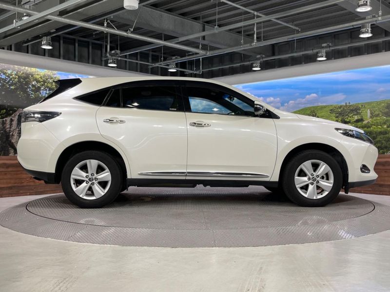 2016 Toyota Harrier DBA-ZSU60W (UW-6a4c7056f159c)[8]