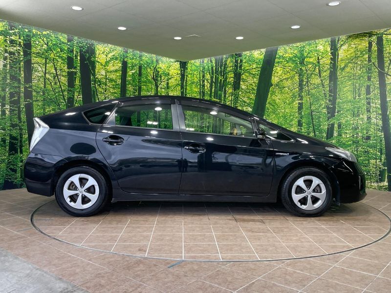 2013 Toyota Prius DAA-ZVW30 (UW-6a4c706716957)[18]