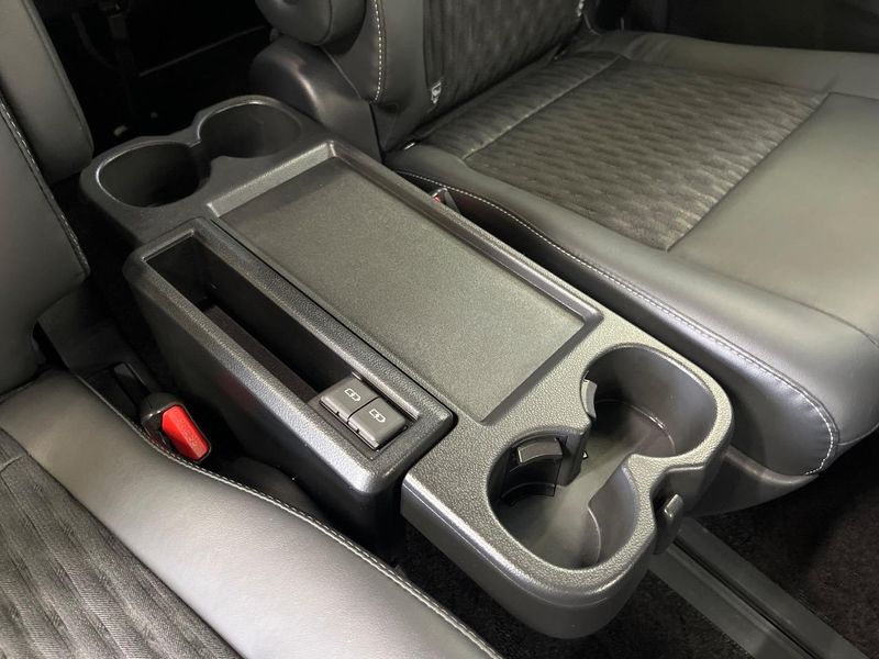 2024 Toyota Noah 6AA-ZWR90W (UW-6a4c7094eb2b0)[20]