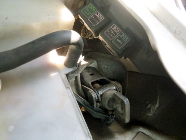 1997 Mitsubishi Minicab Truck U41T (UW-6a4c9ecfb62a4)[18]