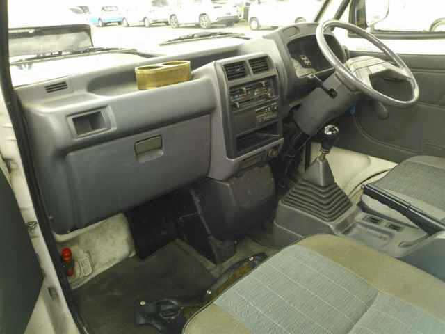 1997 Mitsubishi Minicab Truck U41T (UW-6a4c9ecfb62a4)[4]