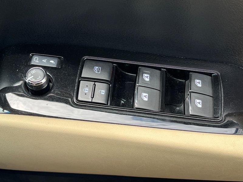 2015 Toyota Vellfire DBA-AGH30W (UW-6a4dbe12da584)[20]