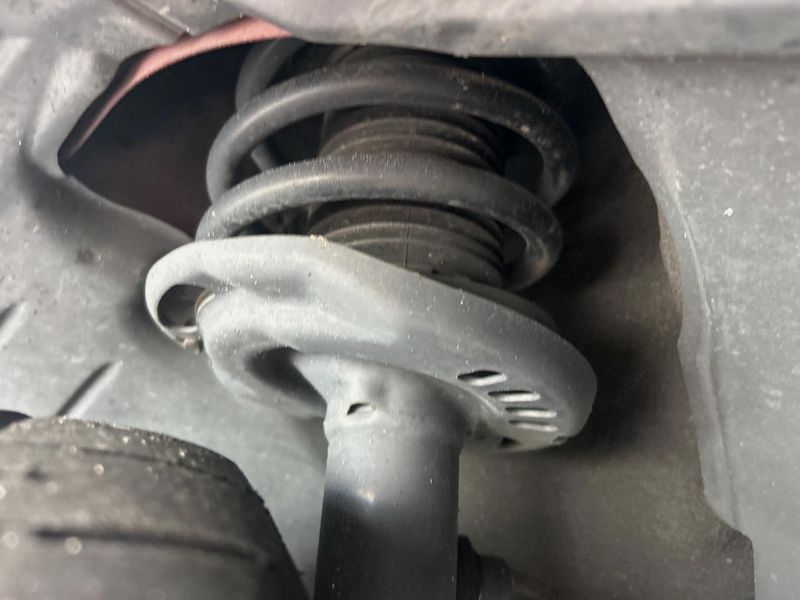 2021 Mazda MX-30 5AA-DREJ3P (UW-6a4dbebbd4c53)[6]