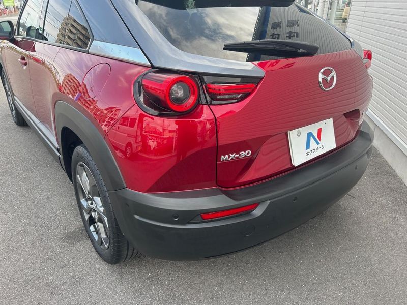 2021 Mazda MX-30 5AA-DREJ3P (UW-6a4dbebbd4c53)[12]
