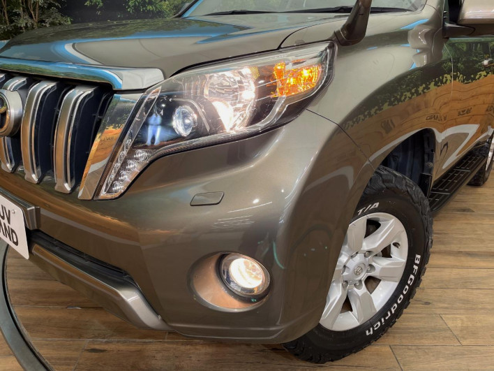 2015 Toyota Land Cruiser Prado LDA-GDJ150W (UW-6a4dbee008939)[18]