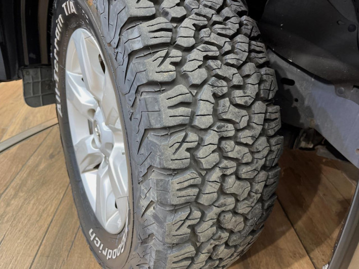 2015 Toyota Land Cruiser Prado LDA-GDJ150W (UW-6a4dbee008939)[21]