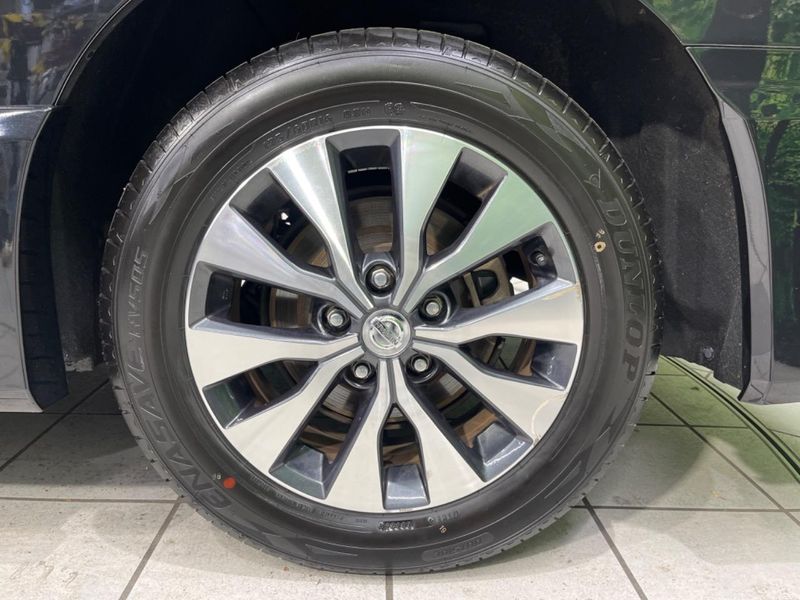 2017 Nissan Serena DAA-GFC27 (UW-6a4dbee716291)[22]